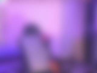 Live cam show with AMBER - Teen (18+) on Mixed Magazine Live