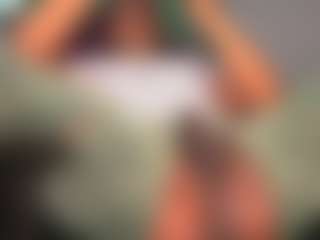 Live cam show with AMBER - Teen (18+) on camgirlchat.live