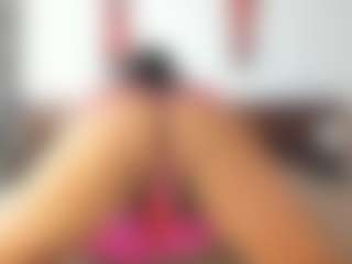 MiaMarin-hot's Live Sex Cam Show