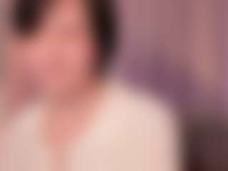 LorenDaze MILF webcam performer live streaming