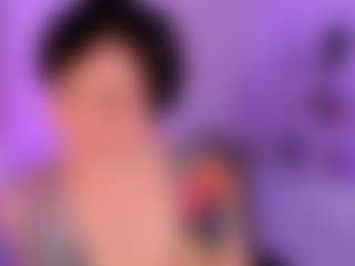 Live cam show with LorenDaze - Small Ass on Camsoda Late Night