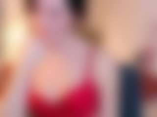 Live cam show with LorenDaze - Striptease MILF on Camsoda