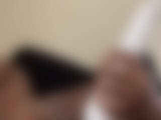 mowetcream's Live Sex Cam Show