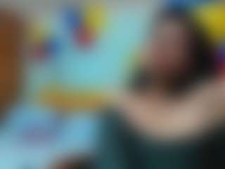 Live cam show with Isabel Sofia - Flashing on Dare Cams