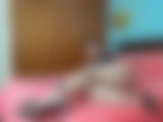Live cam show with Isabel Sofia - Granny on AdultVida.com