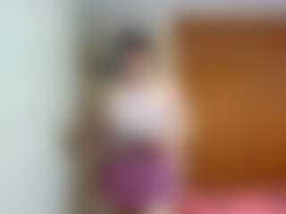 Live cam show with Isabel Sofia - Middle Aged on UwU Esports