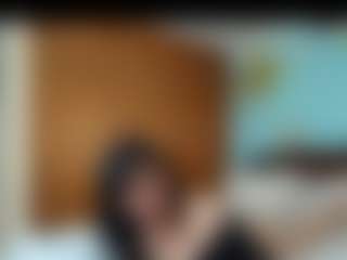 Live cam show with Isabel Sofia - Bikini on Gym Cam Girls