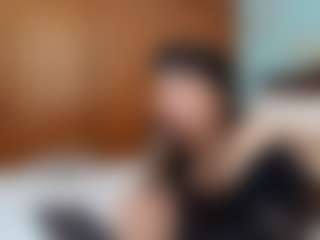 Live cam show with Isabel Sofia - Bikini on Lustler