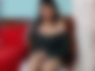 Live cam show with Isabel Sofia - Granny on StripNow