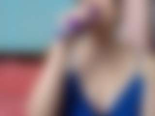 Live cam show with Isabel Sofia - Trimmed Granny on Camsoda