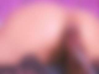 Live cam show with Tifany-bry - Mature on AdultVida.com