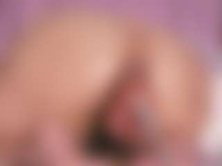 Tifany-bry MILF webcam performer live streaming