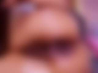Live cam show with Tifany-bry - Fetish MILF on Mixed Magazine Live