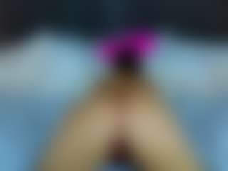 Live cam show with ShameeLess - Green Eyes on SinfulBabes