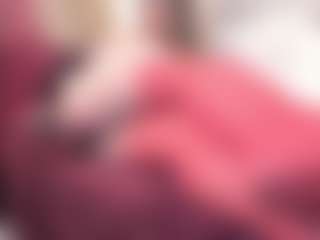 Live cam show with BRIGITTE - Shaved Pussy MILF on Dolls Live