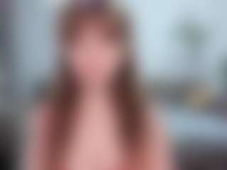 Live cam show with Hersilia - Oil on Camsoda