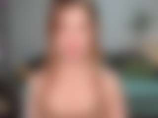 Live cam show with Winika - Green Eyes on Cam Slut