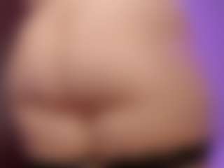 Live cam show with Bri4anna - Tease Red Hair on Free Soda