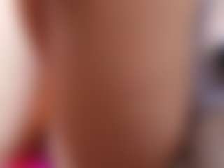 Live-Cam-Show mit klylls-squirt - Living Room auf Camsoda