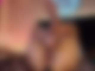 Live cam show with Lor-queen - Average on Camsoda