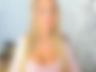 AulloraKiss's Live Sex Cam Show