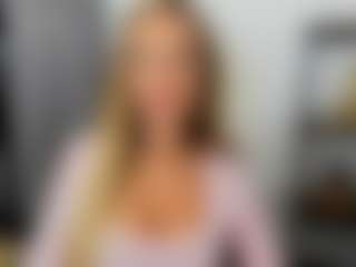 AulloraKiss's Live Sex Cam Show