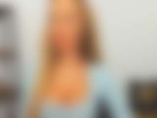 AulloraKiss's Live Sex Cam Show
