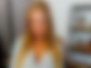 Spettacolo in cam dal vivo con AulloraKiss - Cuckold su Camsoda