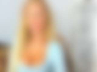 Live cam show with AulloraKiss - Upskirt on camtv