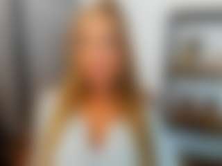 AulloraKiss's Live Sex Cam Show