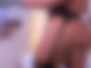 Live cam show with susan-jane - Athletic Shaved Pussy on EXY