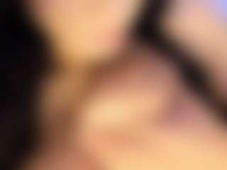 akura011's Live Sex Cam Show