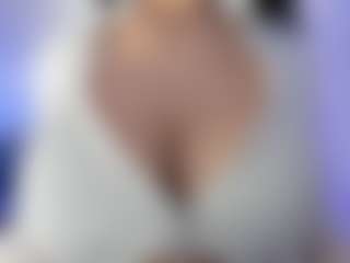 akura011's Live Sex Cam Show