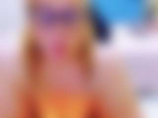 Live cam show with Nayla-Garner - Granny on fuck-show.com