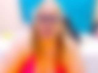 Live cam show with Nayla-Garner - Big Tits on TottyGirls