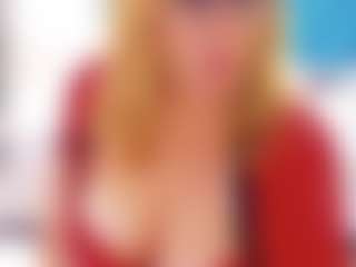 Live cam show with Nayla-Garner - Toys on TottyGirls