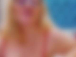 Live cam show with Nayla-Garner - Dildo on Sweet Sext
