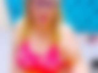Live cam show with Nayla-Garner - MILF on boobsie.com