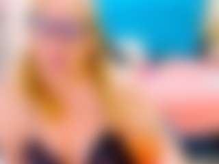 Live cam show with Nayla-Garner - Glasses on sexylive.show