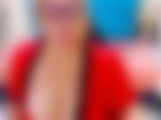 Live cam show with Nayla-Garner - Granny on Cam Slut