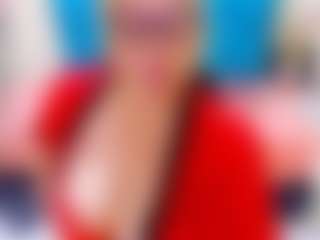 Live cam show with Nayla-Garner - Granny MILF on Cam Slut