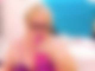 Live cam show with Nayla-Garner - Granny BBW on fapnchat