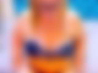 Live cam show with Nayla-Garner - Glasses on instabang