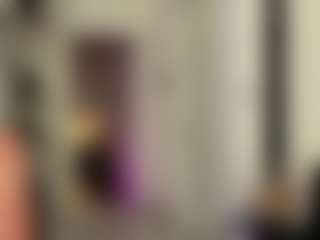 Live cam show with Emmy and Krist - Cum Swallowing on Camsoda