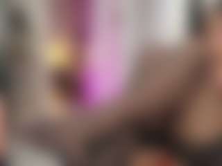 Live cam show with Emmy and Krist - Small Ass on Camsoda