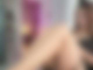 Live cam show with Emmy and Krist - Small Ass on Milfs Live