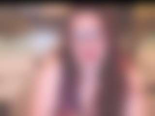 Live cam show with QueenNatashaX - Smoking on Camsoda
