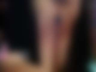 JennaDeluxe MILF webcam performer live streaming