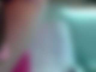 JennaDeluxe MILF webcam performer live streaming