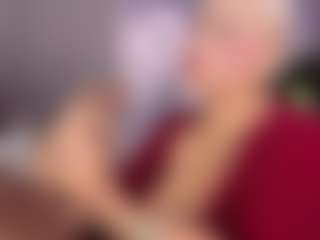 Gianella-Cox MILF webcam performer live streaming